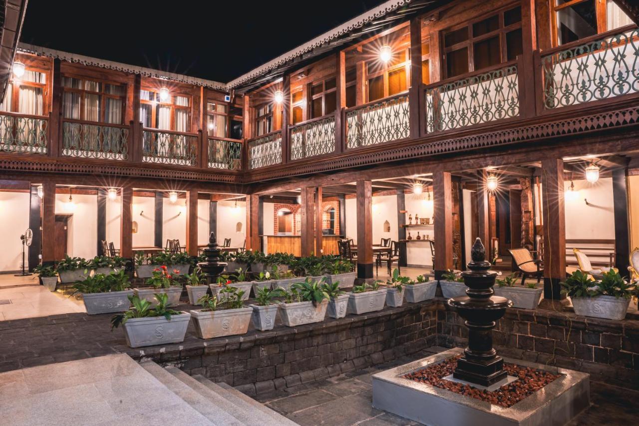 Sawantwadi Palace Boutique Art Hotel Extérieur photo