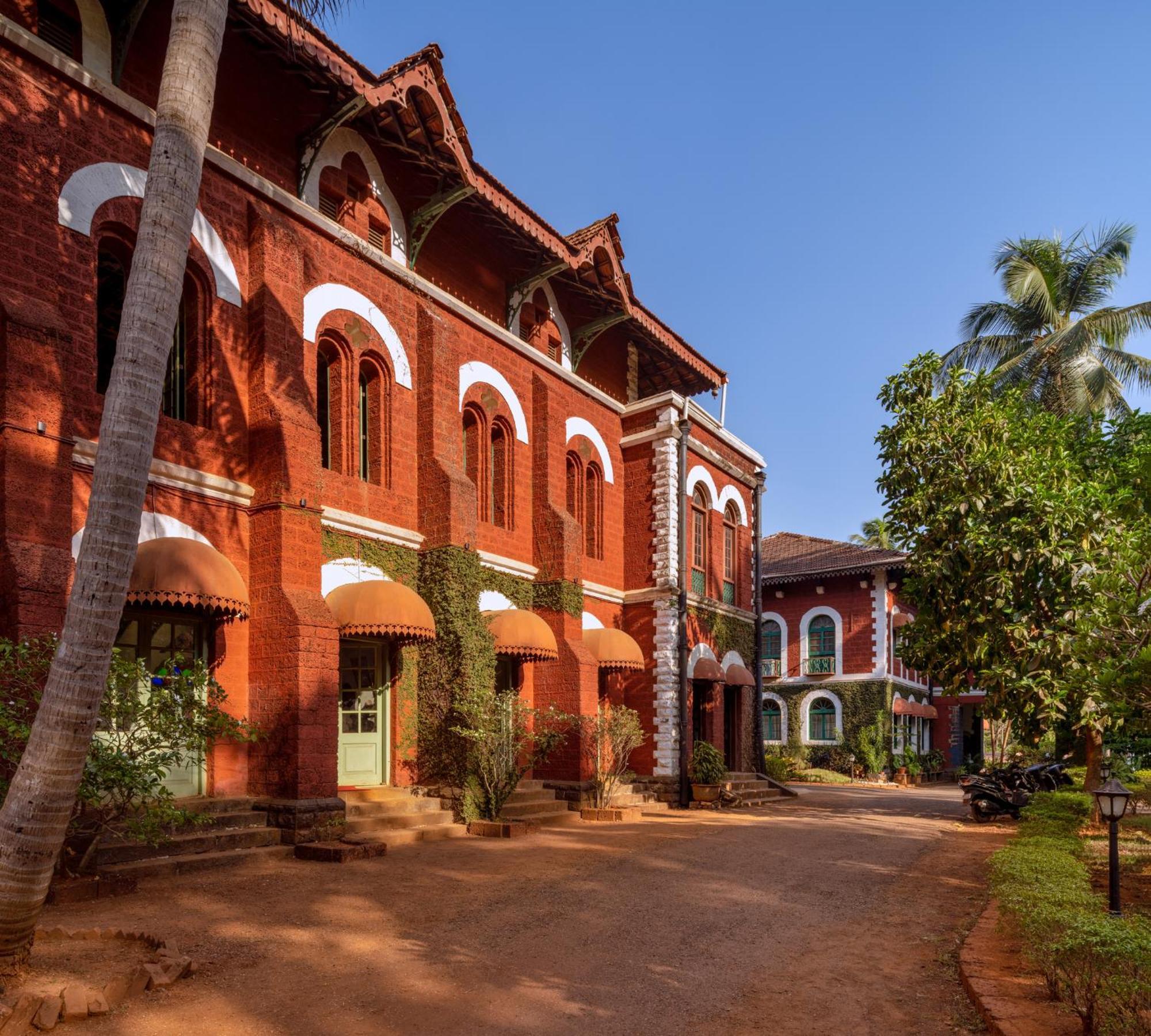 Sawantwadi Palace Boutique Art Hotel Extérieur photo