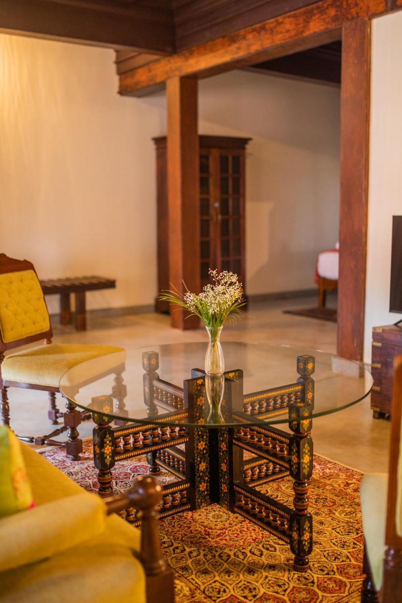 Sawantwadi Palace Boutique Art Hotel Extérieur photo