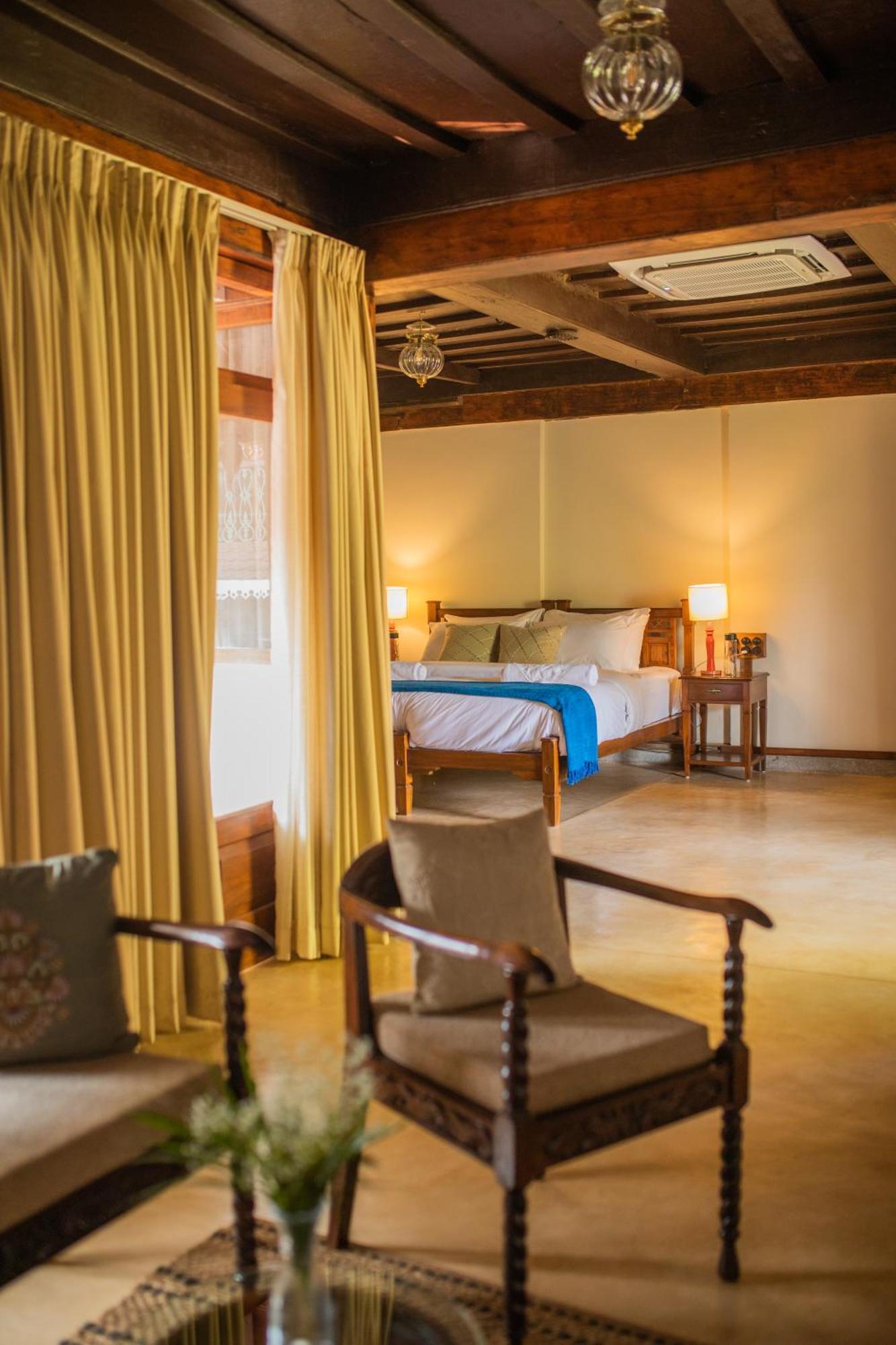 Sawantwadi Palace Boutique Art Hotel Extérieur photo