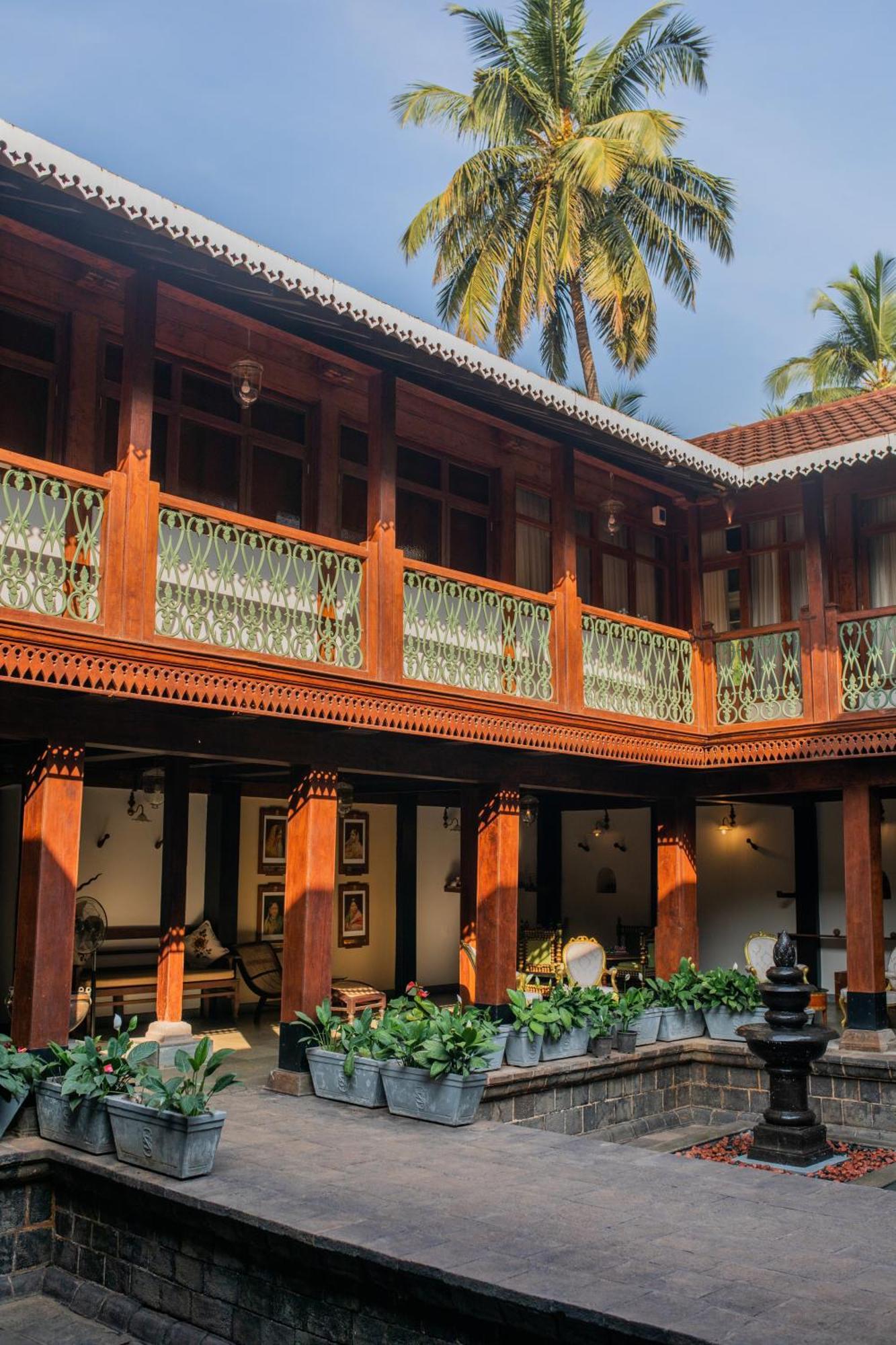Sawantwadi Palace Boutique Art Hotel Extérieur photo