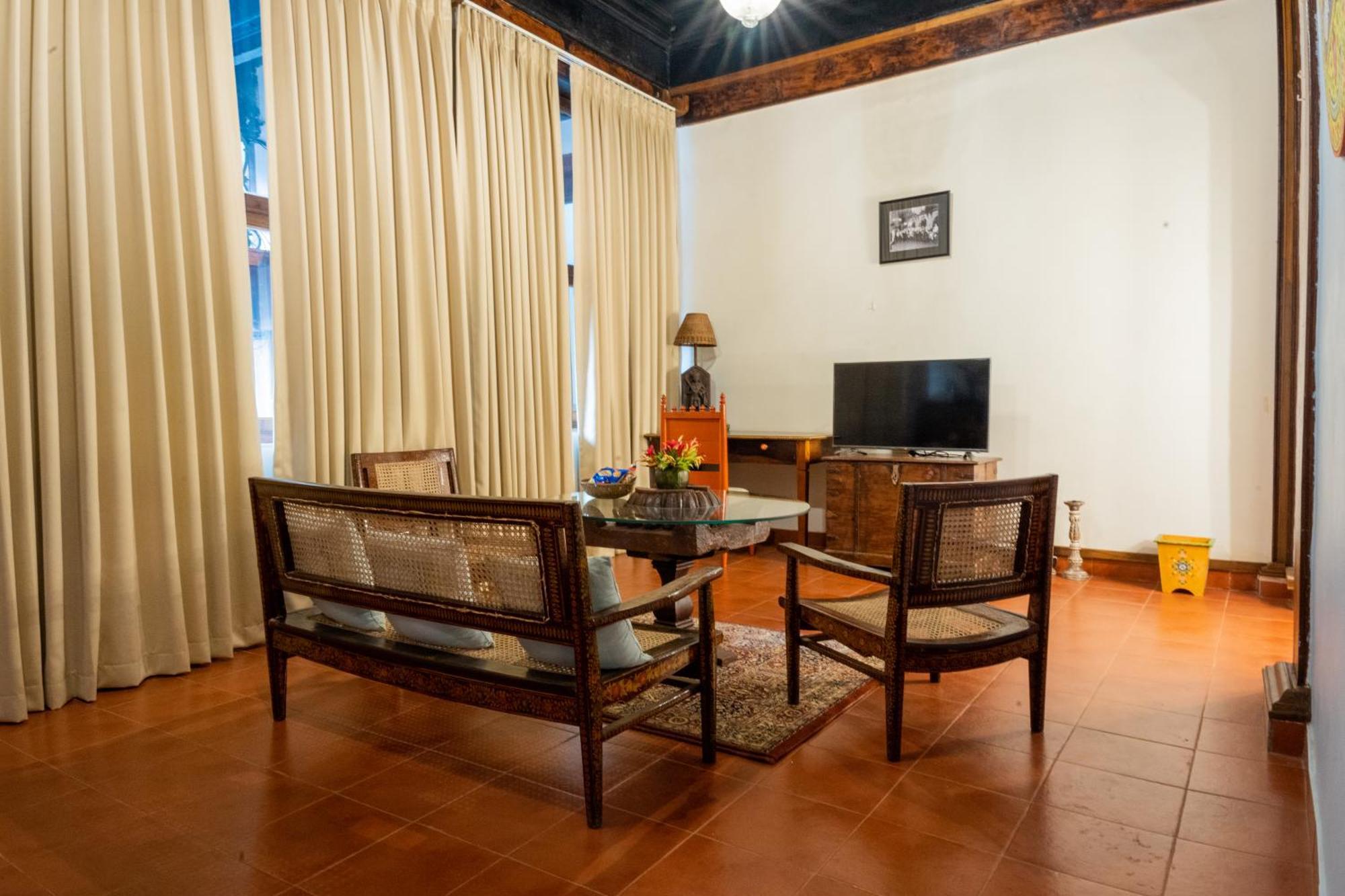 Sawantwadi Palace Boutique Art Hotel Extérieur photo